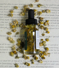 Load image into Gallery viewer, Chamomile Flower Oil – 20ml