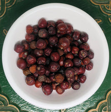 Load image into Gallery viewer, Juniper Berries (Red)